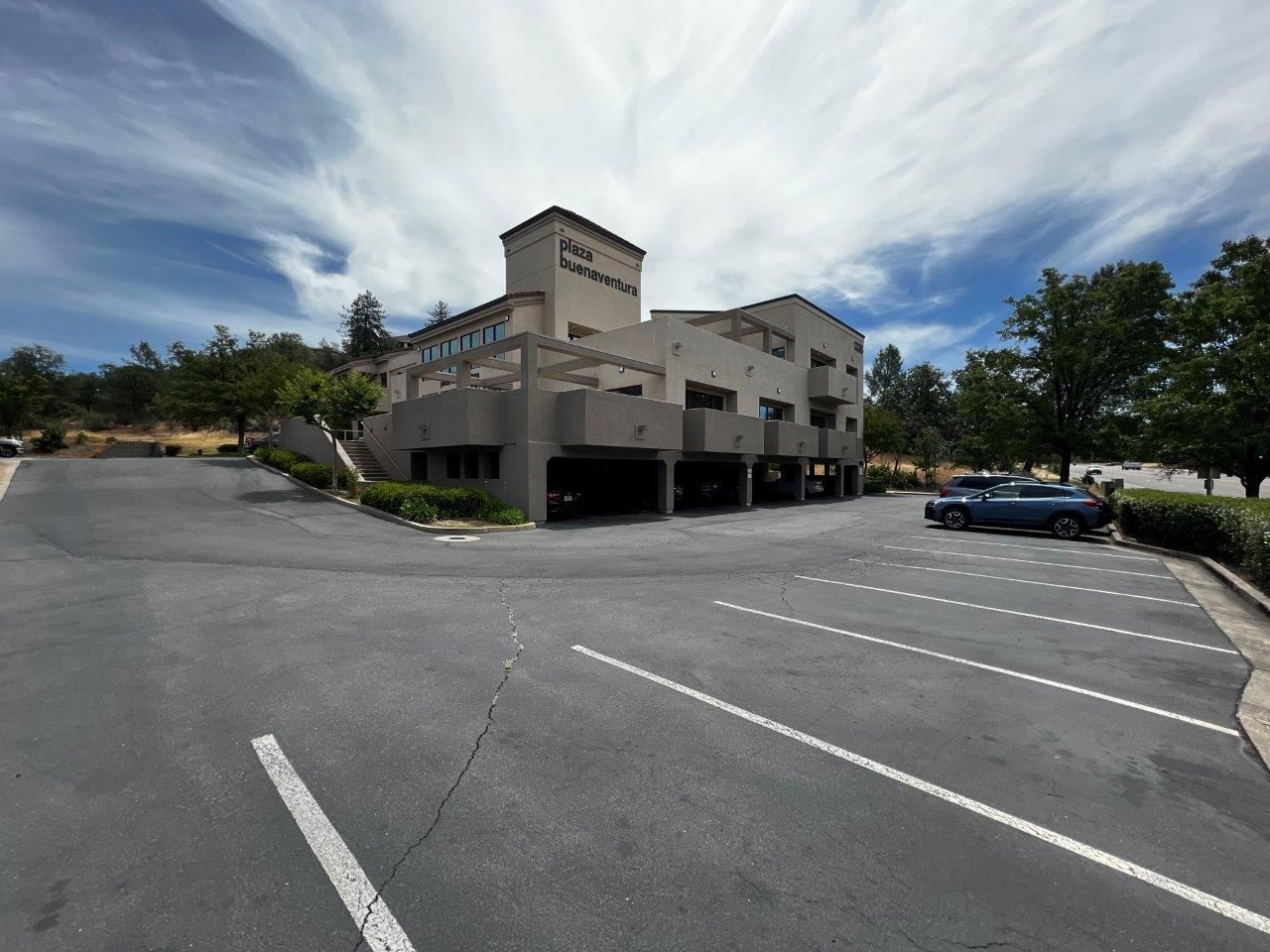 Plaza Buenaventura: 1335 Buenaventura Blvd, Redding, CA 96001